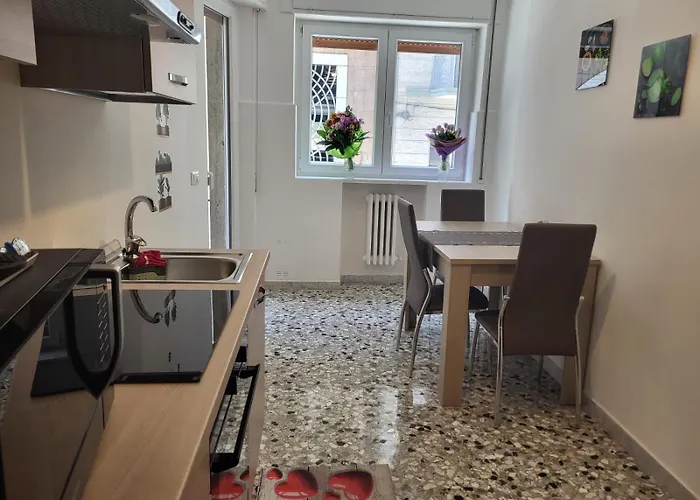 Apartment Garibaldi Square