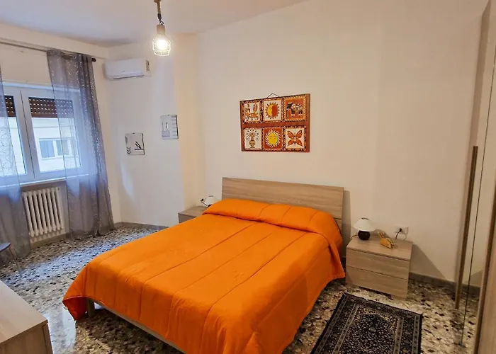 Garibaldi Square * Bari